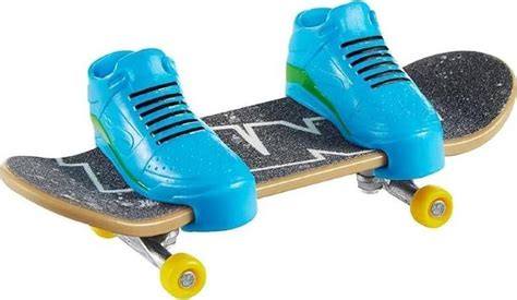 Mattel Hot Wheels Skate Parmak Kaykay ve Ayakkabıları Leonardo HMY18 HVK32 idefix