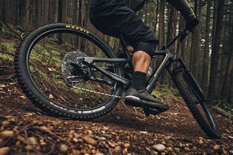 Debutto delle trasmissioni SRAM GX AXS Wireless Eagle a 12 velocità