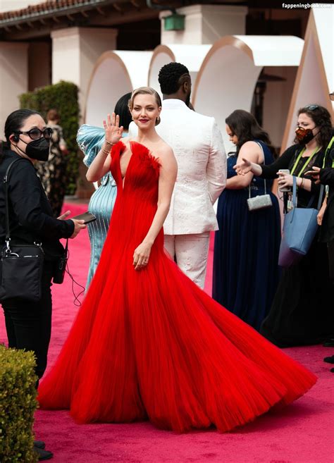 Amanda Seyfried Nude OnlyFans Leaks Fappening Page FappeningBook