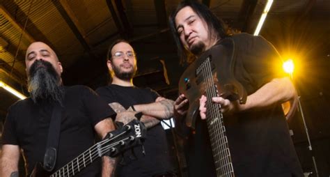 Dino Cazares Says That Fear Factory Has A New Singer To Replace Burton C Bell Chaoszine