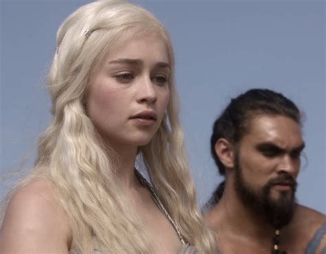 Emilia Clarke Was Left Naked Shivering On Game Of Thrones Set