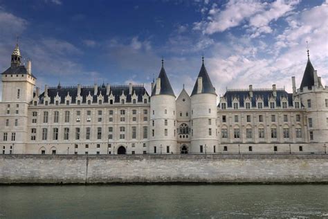 Conciergerie Entrance Ticket Seine River Cruise Reviews November 2024