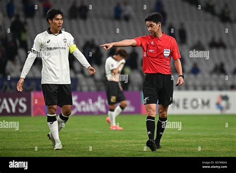 Shanghai Shenhua X Vissel Kobe - Shanghai, China PR. 26 November, 2025. Refree during the AFC Champions ...