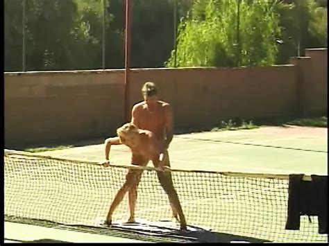 Outdoor Pussy Fucking Session For A Gorgeous Blonde Girl Out On The Front Lawn Xhamster