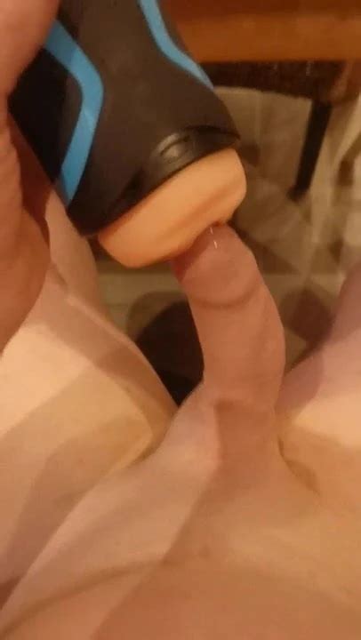 Neues Spielzeug Sau Geil Gay Handjob Handjob Porn Xhamster