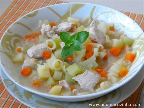 Sopa De Frango Legumes Aqui Na Cozinha