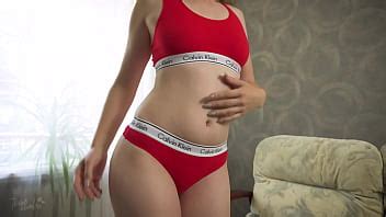 Exhibant Son Corps Sexy Sur Cam XVIDEOS