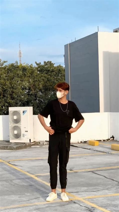 Ch Ng Trai L T X C Th Nh Hot Boy G Y S T M Ng X H I Sau Khi B B N G I B V V A B O V A X U