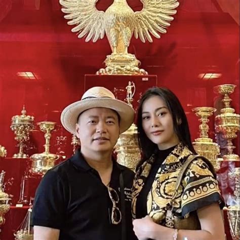 Shark B Nh X Lo T Nh Hot B N Ph Ng Oanh Ng Cong C A C D U M I G Y Ch