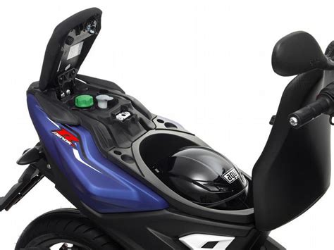 Yamaha Aerox R Et Naked 2013 Mobylette