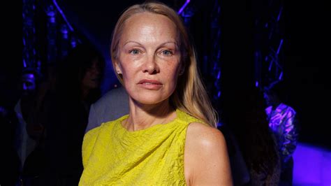 Pamela Anderson praised by Jamie Lee Curtis for makeup-free appearance