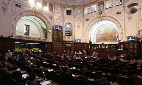 Alerj Aprova Lei Que Reserva Vagas De Concursos Para Pessoas De Baixa