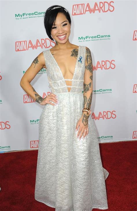 Honey Gold Porn Star Rushed To Treatment After Suicide Attempt Gold Coast Bulletin