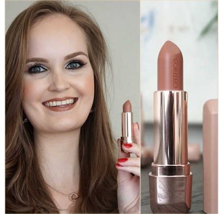 Губная помада Catrice Full Satin Nude
