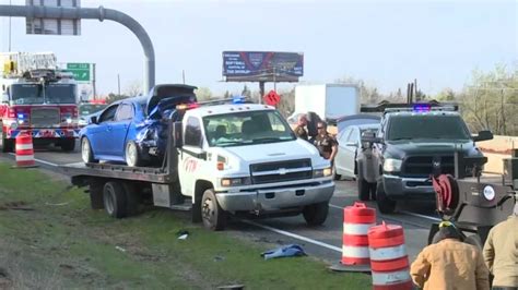 Crash Causes Northbound Lanes Of I 35 In Oklahoma County To Close