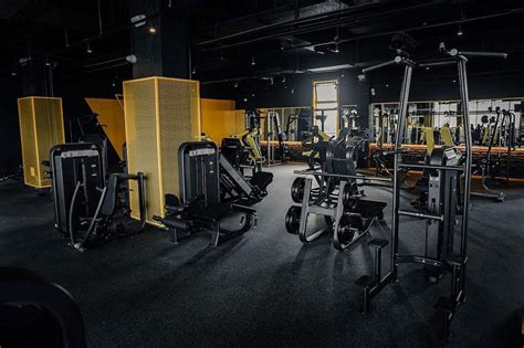 Спортивные товары, инвентарь и оборудование — купить в Москве в ...