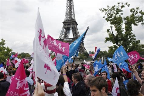 G Protestos Contra O Casamento Gay Terminam Em Confus O Na Fran A Not Cias Em Mundo