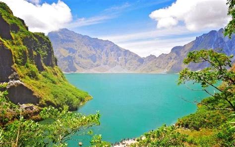 Philippines Place: Pinatubo Crater