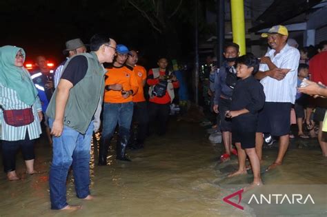 Hujan Deras Kk Terdampak Banjir Antara News Yogyakarta