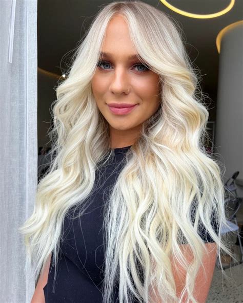 Ice Ice Baby Ways To Rock Platinum Blonde Highlights Without The Damage
