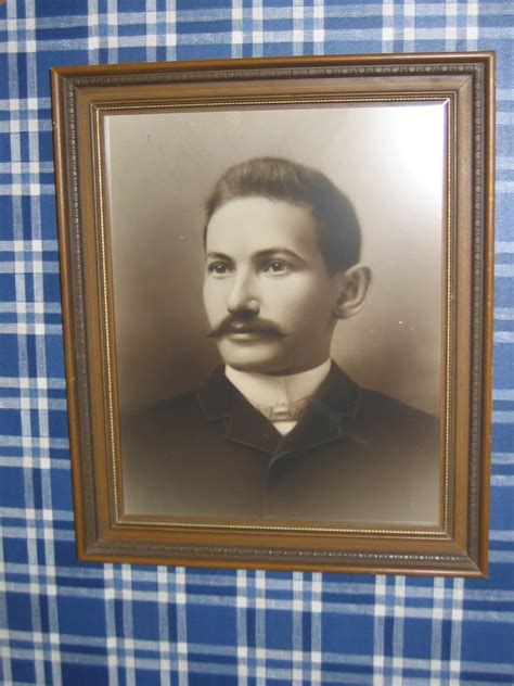 Finding hidden genealogy clues in the circleville obits archives 12