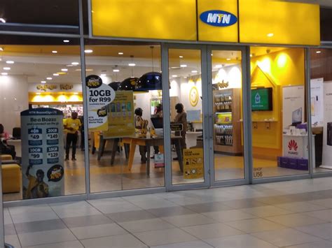 breakingnews mtn store robbed ofm