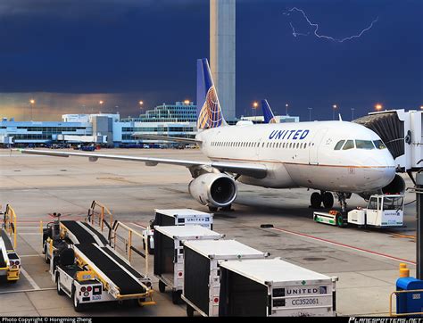 N891ua United Airlines Airbus A319 132 Photo By Hongming Zheng Id