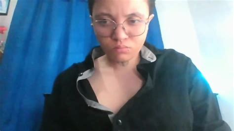 Webcam Milf Showing Saggy Natural Tits