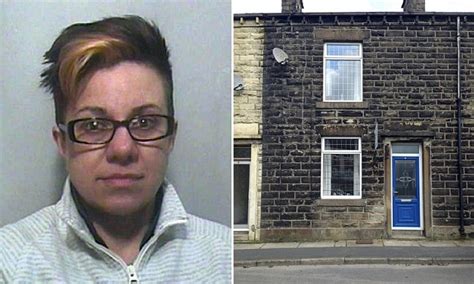 Woman Prison Officer Who Had Affair With Lesbian Inmate Fraudster Faces Losing Home Daily Mail