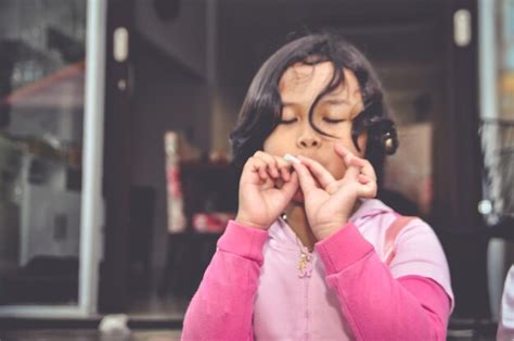Premium Photo Portrait Of A Girl Looking Away