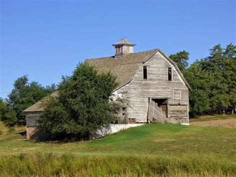 Author Lynda Beck Fenwick Disappearing Old Barns Old Barns Barn