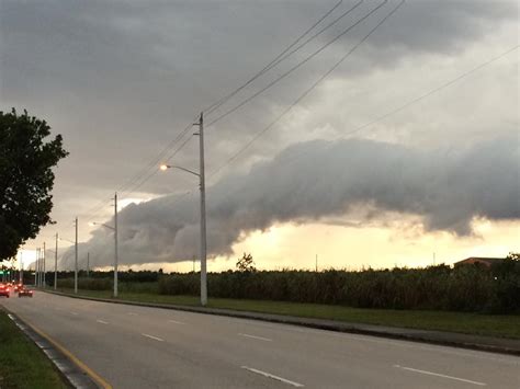 Another Massive Shelf Cloud Engulfs Florida On March Strange