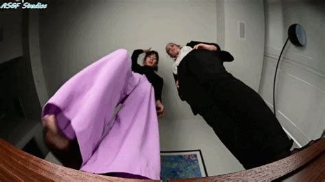 GIANT BOSSES Pure POV MOV Amateur Soles Giantess And Footjobs Clips4sale