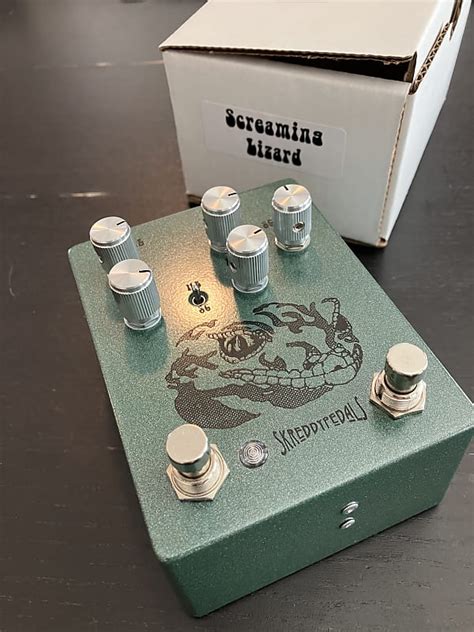 Skreddy Screaming Lizard Fuzz Face Style Pedal Reverb