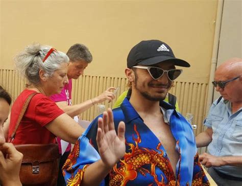 Torino Presidio Per Il Ragazzo Gay Picchiato Commosso Ma Battaglia Ancora Lunga Contro L