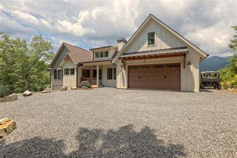 This modern farmhouse frames fabulous views of the North Carolina Mountains