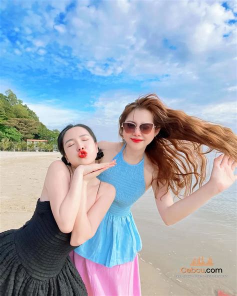 Ảnh Tiktoker Việt Phương Thoa bikini sexy khoe body bốc lửa Ce Bu Cu