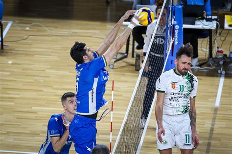 Волейболен клуб “Левски София”