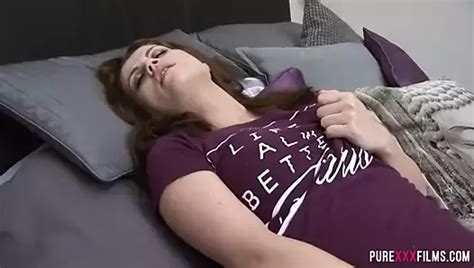 Linda Adolescente Seducida Por La Desfloraci N Anal En Una Verdadera Follada Casera Xhamster