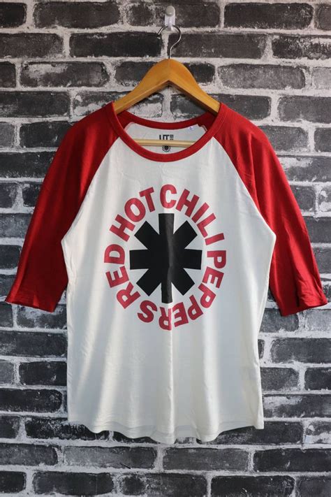 Uniqlo Red Hot Chili Peppers T Shirt Band Promo Shirt Fan Wear Street Wear Concert Wear Hang Out