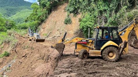 Deslave Provoca El Cierre De La Carretera De Las Cuevas A Paso De