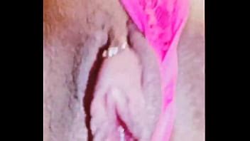 Coño carnoso clítoris grande erección grasosa en el club XVIDEOS