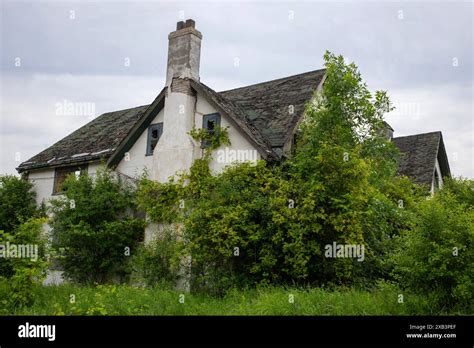 Old Abandoned Two Story House Stock Photo Alamy