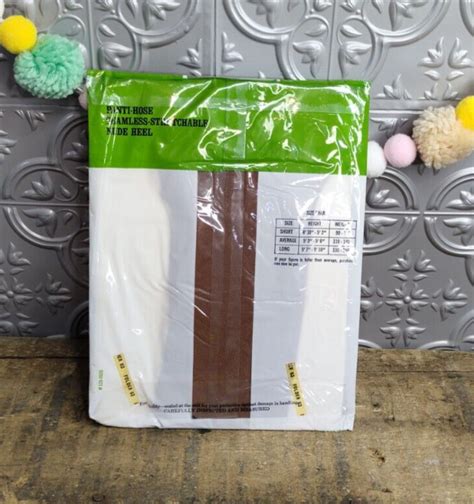 NEW VTG JCPENNEY PANTI HOSE Seamless Nude Heel NYLON Gem