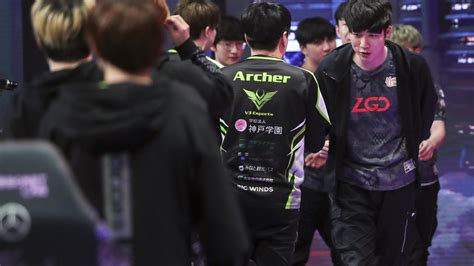 League Of Legends Worlds Play In Stage Lgd Gaming Eliminate V