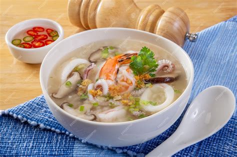 Premium Photo Thai Rice Soup With Seafood