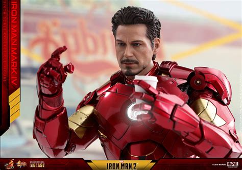 Hot Toys Mms D D Iron Man Mark Iv With Suit Up Gantry Hot Toys Complete Checklist