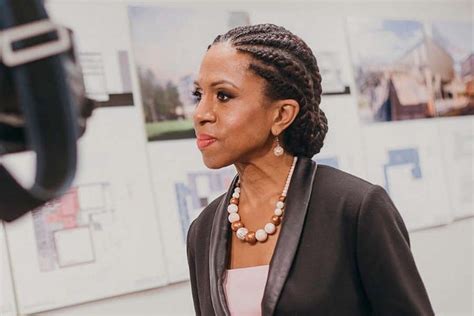 Елена Ханга заявила о табуированности проблемы домашнего насилия в ...