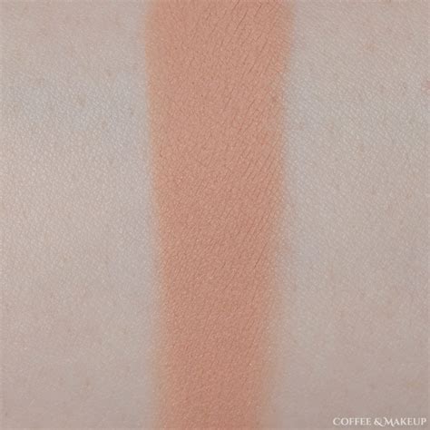 Swatches Huda Beauty The New Nude Eyeshadow Palette Coffee Makeup