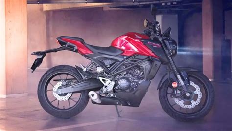 Honda Fa Un Regalo Ai Pi Giovani Che Boom La Nuova Naked Perfetta Per Tutti Nextmoto It